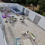 Poolhouse Estrelasdourada *