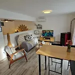 Poolhouse Estrelasdourada Apartamento *
