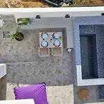 Poolhouse Estrelasdourada Apartamento