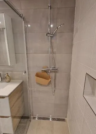 Poolhouse Estrelasdourada 阿尔沃尔