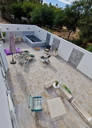 Pool House Estrelas Dourada *