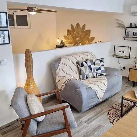 Pool House Estrelas Dourada Apartment