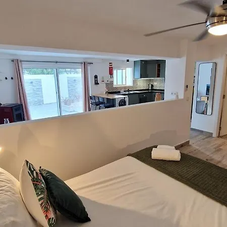Apartment Pool House Estrelas Dourada