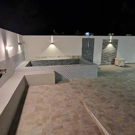 Pool House Estrelas Dourada