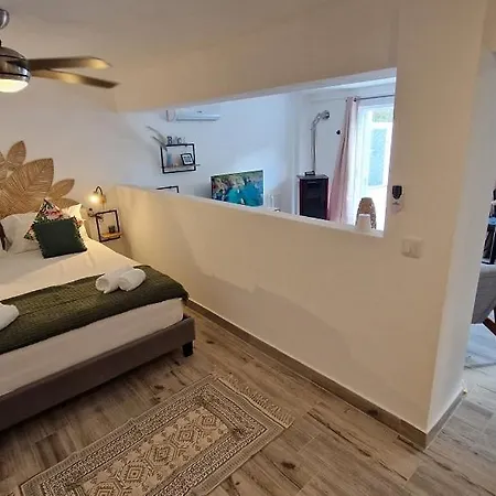 Poolhouse Estrelasdourada *