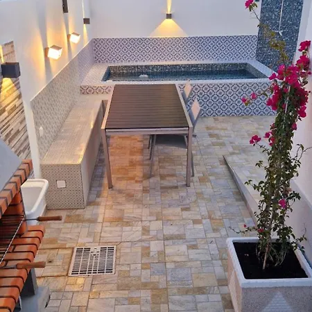 Pool House Estrelas Dourada Apartamento