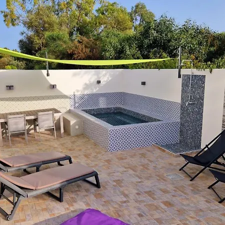 Pool House Estrelas Dourada Alvor