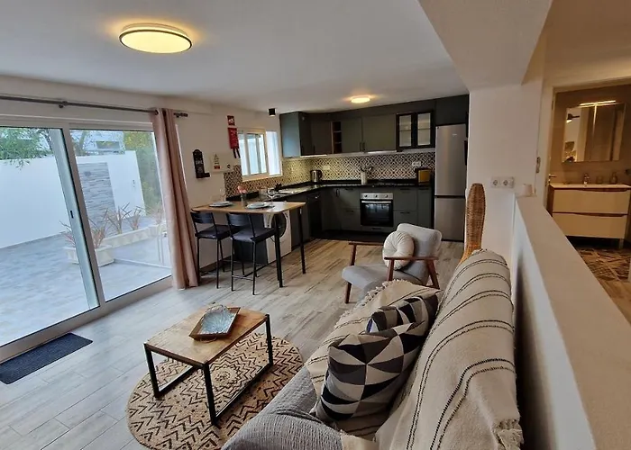 Daire Poolhouse Estrelasdourada