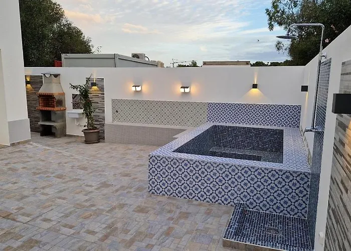 Daire Poolhouse Estrelasdourada *