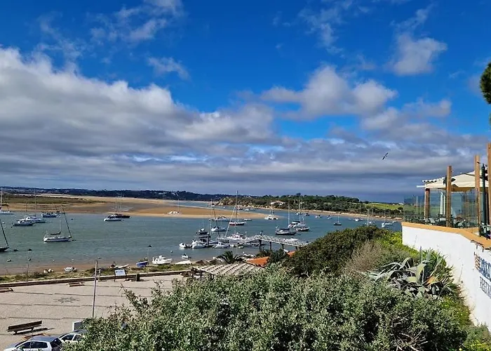 Poolhouse Estrelasdourada *